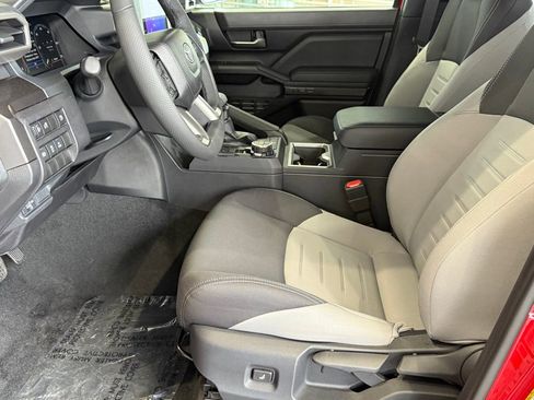 New 2025 Toyota Tacoma TRD Off-Road image 17