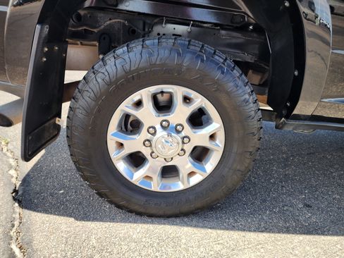 Used 2022 RAM 2500 Laramie image 14