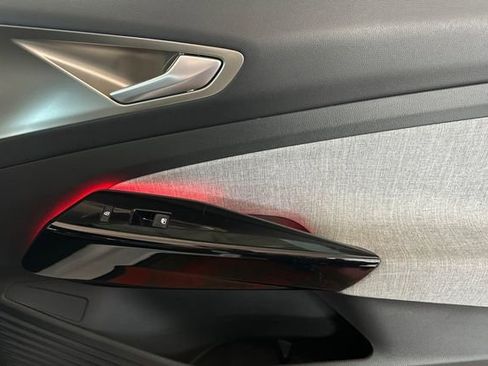 Certified 2023 Volkswagen ID.4 Pro image 22