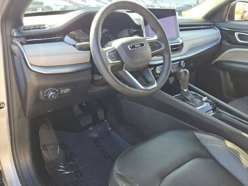 Certified 2025 Jeep Compass Limited AWD/4WD image 20