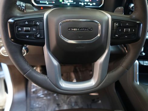 Used 2022 GMC Sierra 1500 Denali w/ Denali Reserve Package AWD/4WD image 12
