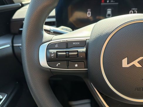 New 2026 Kia K5 LXS FWD image 32