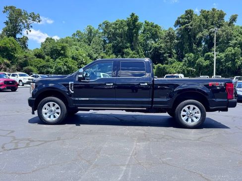 Used 2022 Ford F350 Platinum AWD/4WD image 3