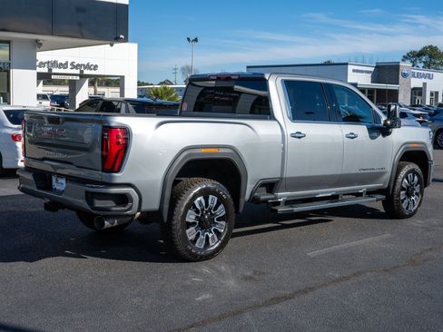 New 2026 GMC Sierra 2500 Denali w/ Denali Reserve Package image 3