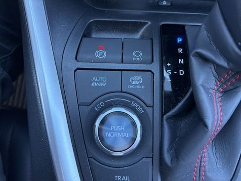 Used 2025 Toyota RAV4 XSE w/ Premium Package AWD/4WD image 13
