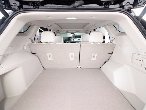 Used 2024 GMC Terrain Denali w/ Black Diamond Edition image 30