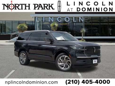 New 2025 Lincoln Navigator Reserve image 1