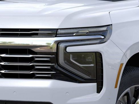 New 2026 Chevrolet Suburban Premier AWD/4WD image 10