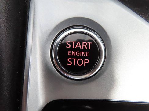Used 2025 Nissan Altima 2.5 SV FWD image 18