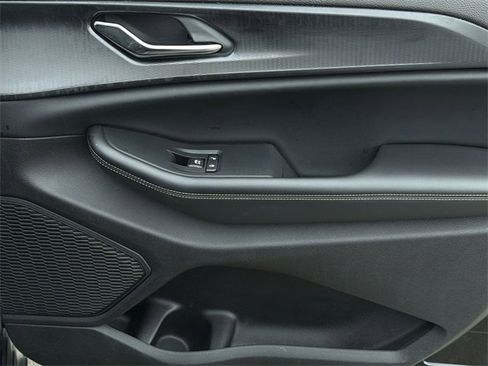 Used 2024 Jeep Grand Cherokee L Laredo image 37