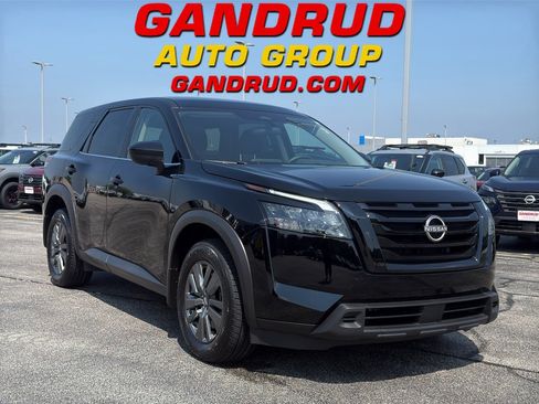 Certified 2025 Nissan Pathfinder S AWD/4WD image 1