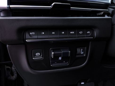 Used 2025 Cadillac Escalade Sport Platinum AWD/4WD image 6