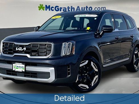 Used 2025 Kia Telluride S image 3