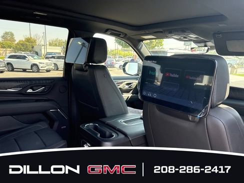 Used 2024 GMC Yukon Denali w/ Advanced Technology Package AWD/4WD image 17