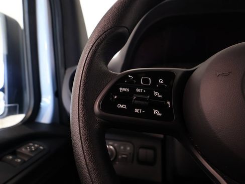 Used 2023 Mercedes-Benz Sprinter 2500 image 25