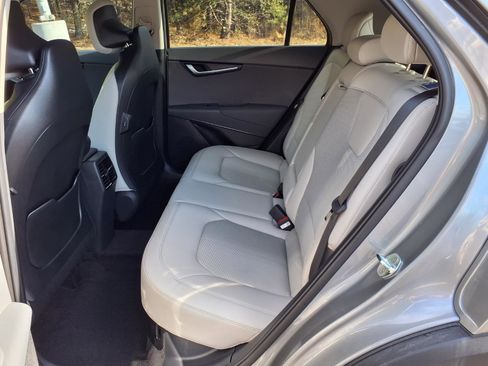 New 2026 Kia Niro EX w/ EX Premium Package image 4