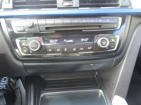 Used 2017 BMW 430i xDrive Convertible image 31