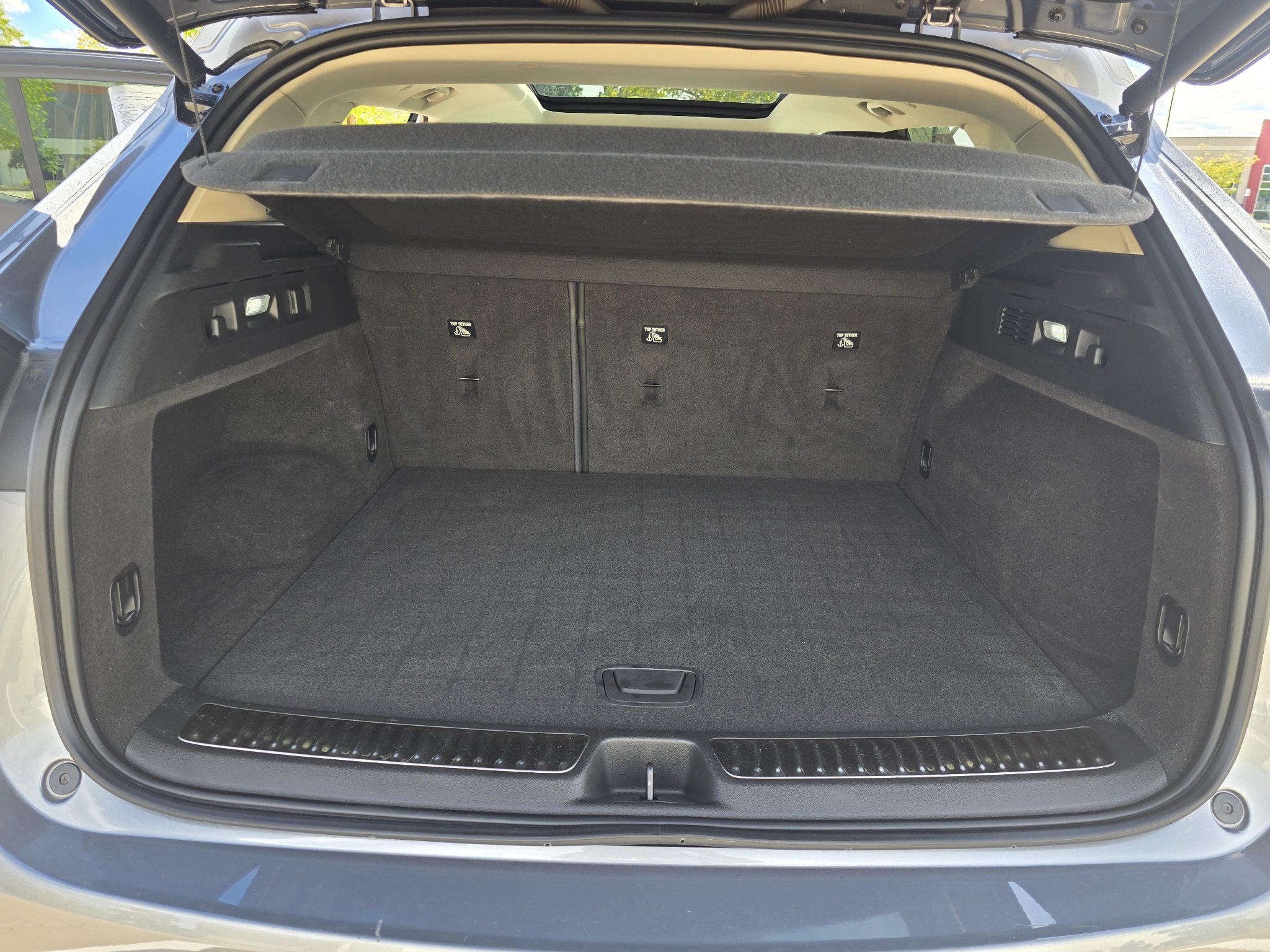 Used 2021 Buick Envision Avenir FWD image 30