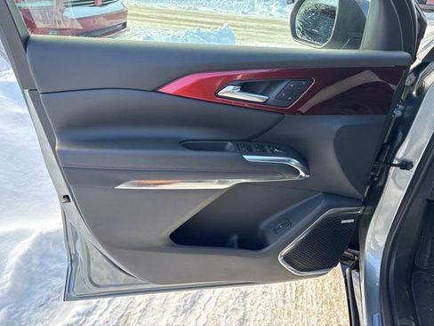 New 2026 Chevrolet Traverse RS image 7