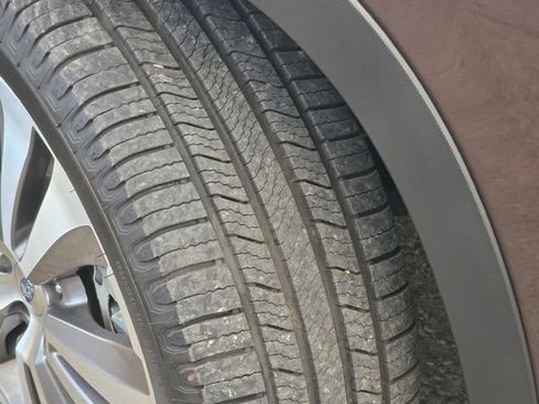 Used 2020 Subaru Ascent Limited w/ Technology Package image 15