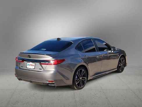 Used 2025 Toyota Camry XSE image 8