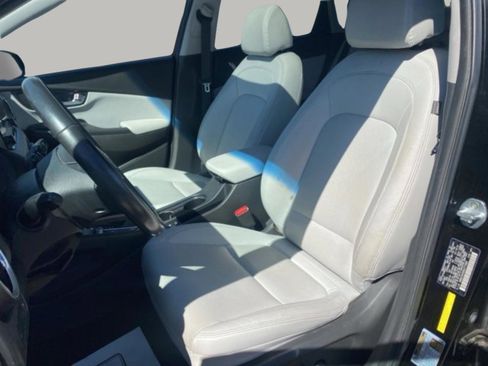 Used 2022 Hyundai Kona Limited image 14