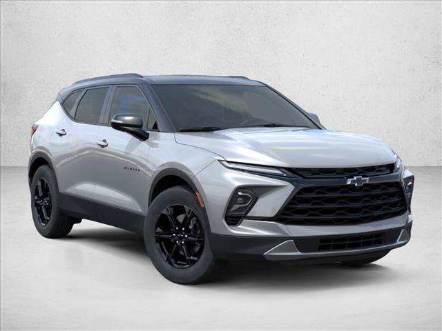 Used 2026 Chevrolet Blazer LT w/ Midnight/Sport Edition FWD image 2