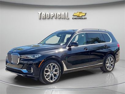Used 2021 BMW X7 xDrive40i w/ Premium Package 2