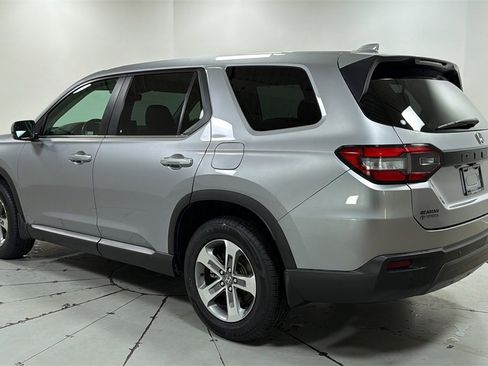 Used 2024 Honda Pilot EX-L image 7