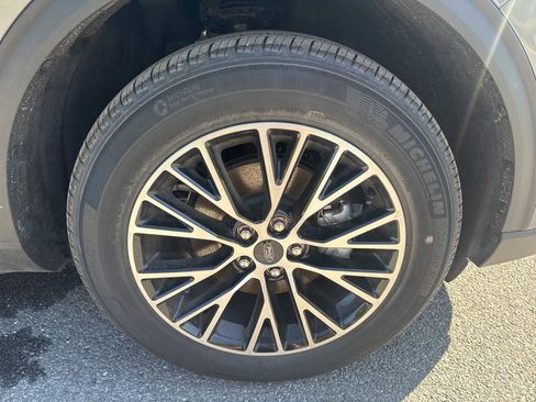 New 2024 Ford Escape SE image 13