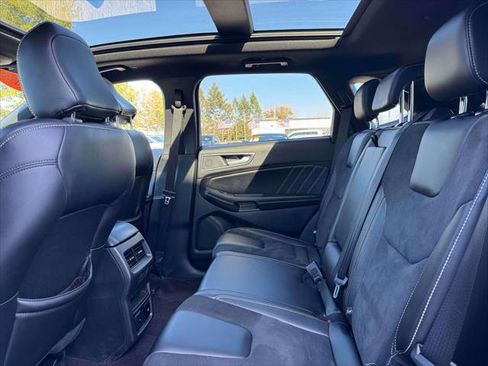 Used 2020 Ford Edge ST w/ Equipment Group 401A image 11