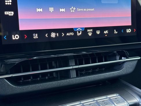 New 2026 Lincoln Nautilus Premier w/ Equipment Group 102A AWD/4WD image 17