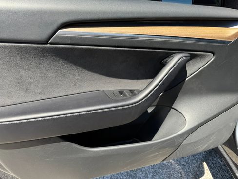Used 2023 Tesla Model 3 Standard Range RWD image 12