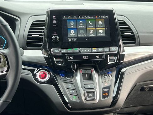 Used 2024 Honda Odyssey Elite image 20