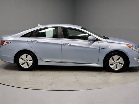 Used 2013 Hyundai Sonata Hybrid image 11