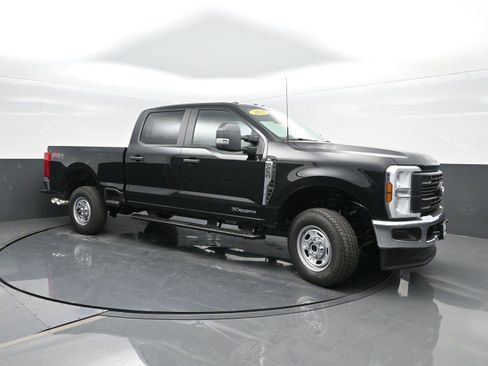 New 2025 Ford F250 XL image 4