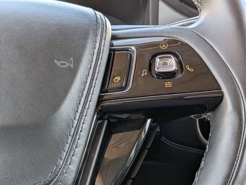 Used 2024 Lincoln Aviator AWD image 16