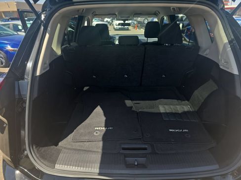 Used 2024 Nissan Rogue S AWD/4WD image 21