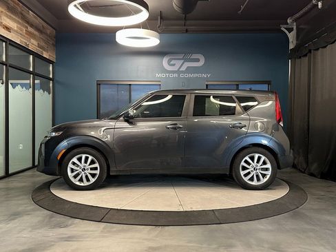 Used 2020 Kia Soul LX FWD image 6