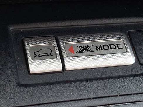 Used 2016 Subaru Forester 2.5i Touring w/ Eyesight & Navigation System AWD/4WD image 26