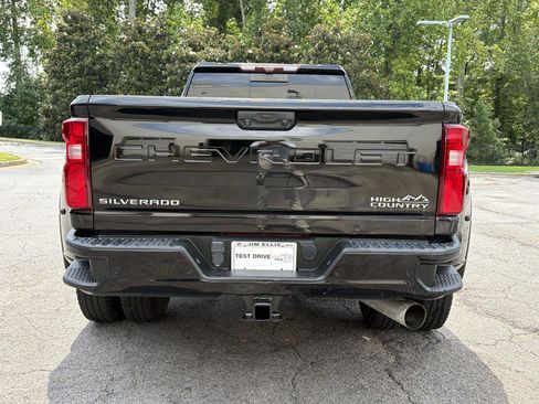 Used 2021 Chevrolet Silverado 3500 High Country AWD/4WD image 5