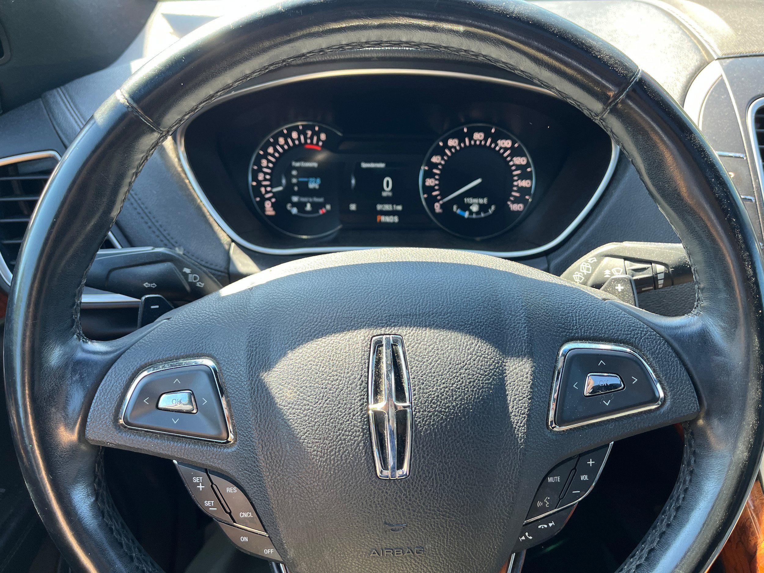 Used 2017 Lincoln MKX Reserve AWD/4WD image 16