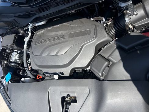 Certified 2026 Honda Odyssey EX-L image 36