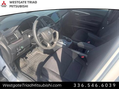 Used 2022 Honda Pilot Sport image 4