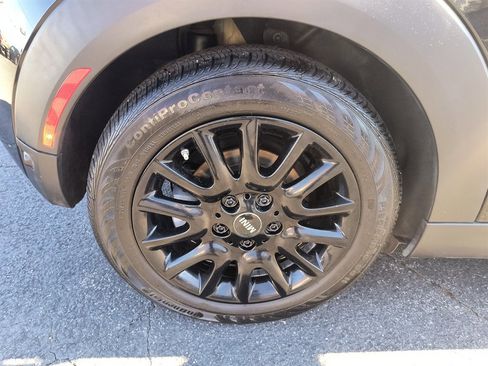 Used 2019 MINI Cooper S image 11