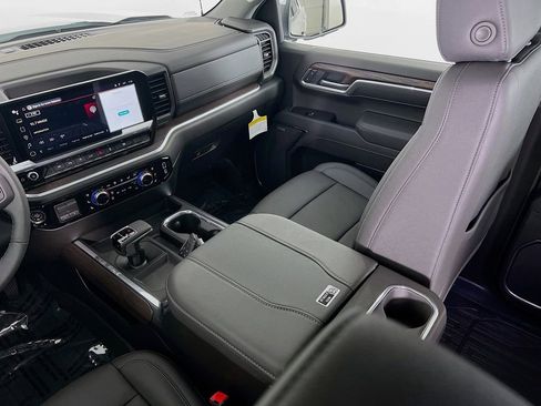 Certified 2026 GMC Sierra 1500 SLT w/ SLT Premium Plus Package image 23