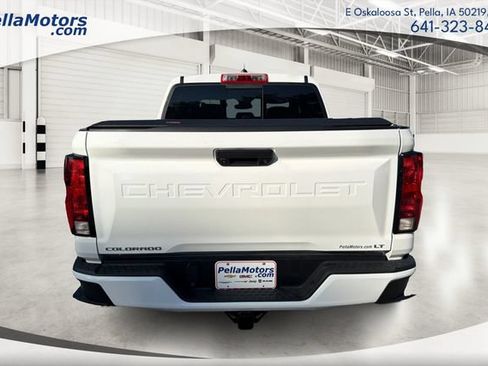 Used 2024 Chevrolet Colorado LT w/ LT Convenience Package AWD/4WD image 4