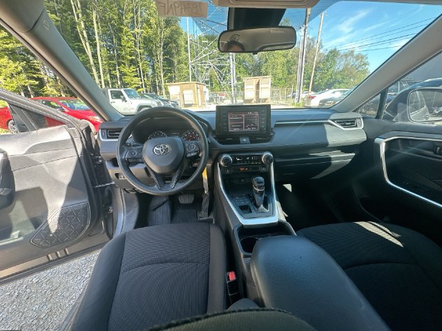 Used 2019 Toyota RAV4 LE AWD/4WD image 30