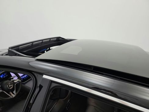 Certified 2023 Mercedes-Benz EQS 580 4MATIC SUV image 11