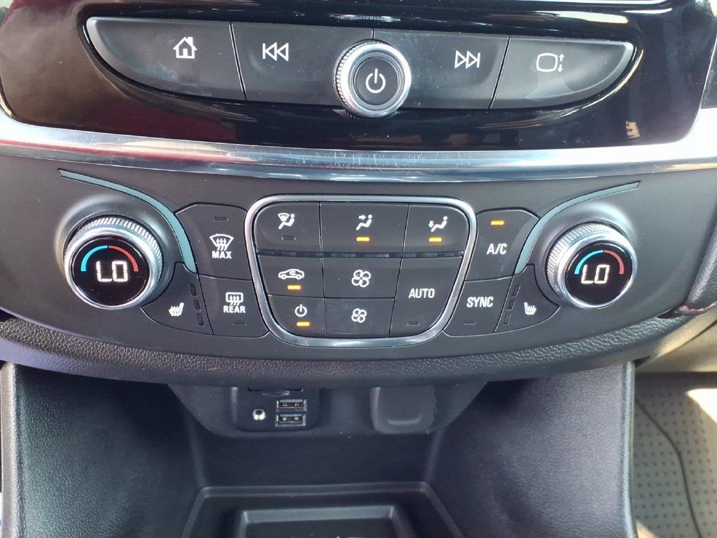 Used 2023 Chevrolet Traverse RS w/ LPO, Floor Liner Package AWD/4WD image 24